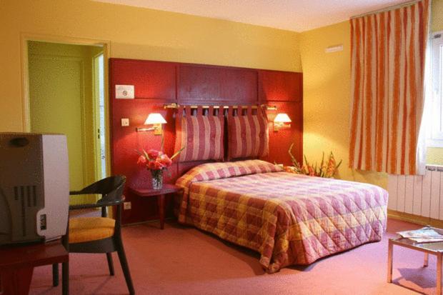 Les Colonnes Strasbourg Zenith Hotel Eckbolsheim Bagian luar foto
