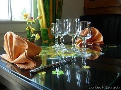 Les Colonnes Strasbourg Zenith Hotel Eckbolsheim Bagian luar foto